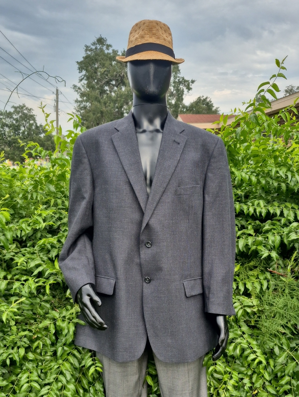 TURNBURY (Est.1980) Men's Silk/Wool Blend Classic (2) Button Blazer